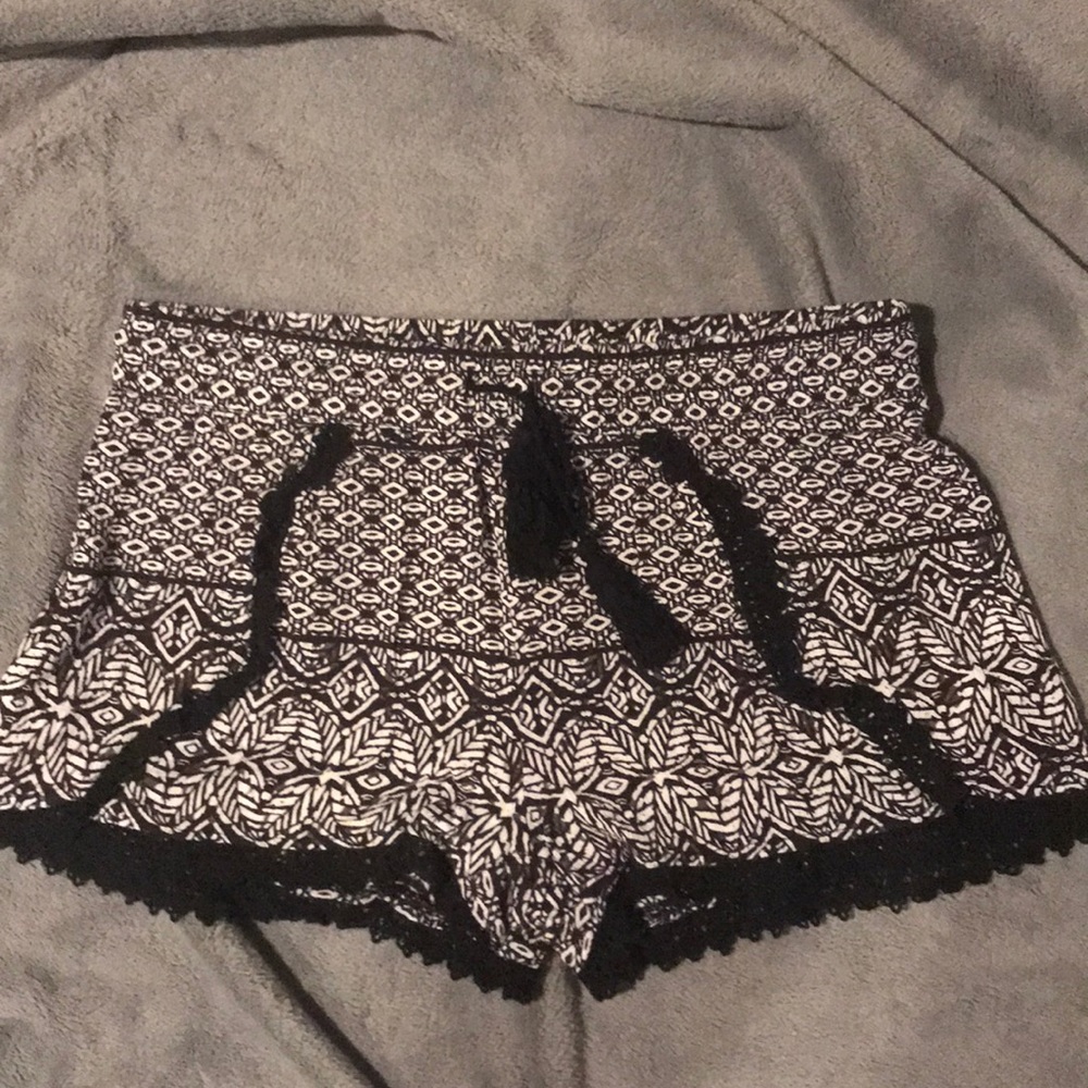 Black and white patterned shorts